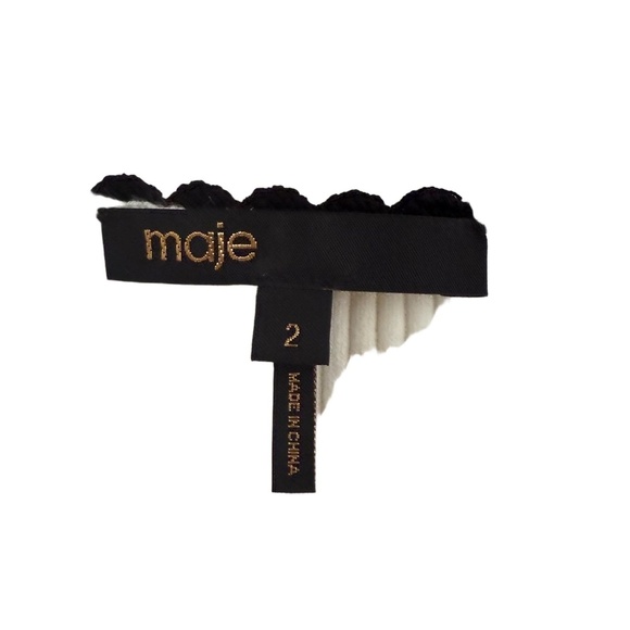 Maje Top Size 2 White Black Trim Crochet Knit Ribbed Scalloped Collar EUC - Picture 2 of 7